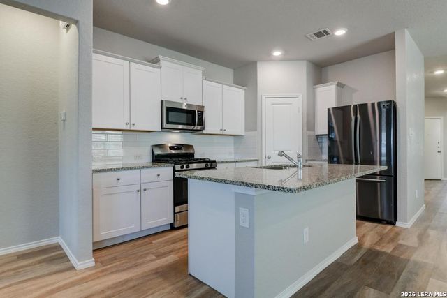 6039 Akin Quay, San Antonio, TX 78261