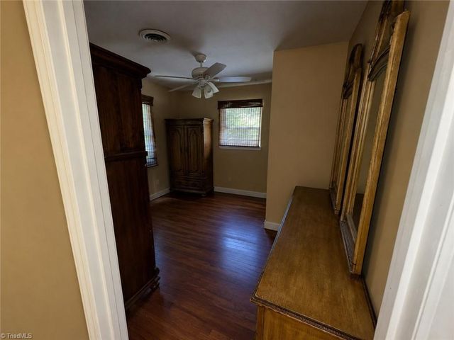 4711 Summit Avenue, Greensboro, NC 27405