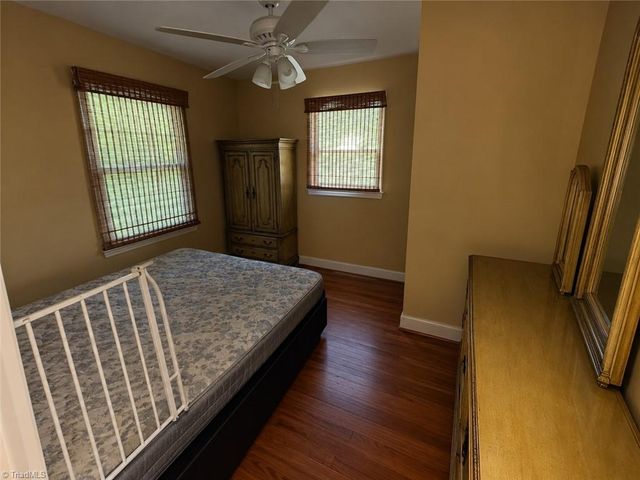 4711 Summit Avenue, Greensboro, NC 27405