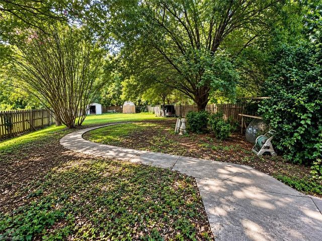 4711 Summit Avenue, Greensboro, NC 27405