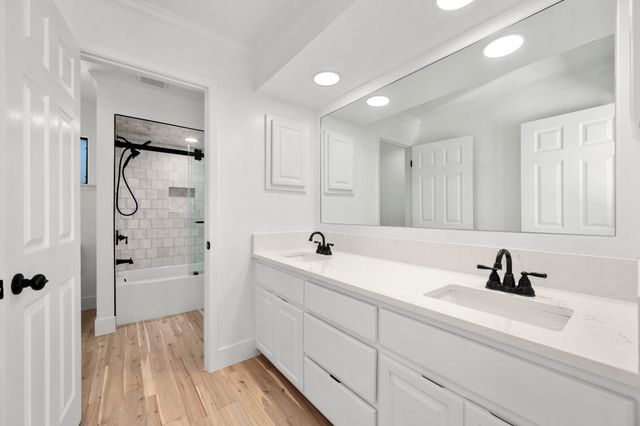 101 Third Sid W, Horseshoe Bay, TX 78657