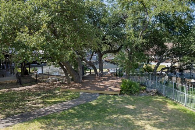 101 Third Sid W, Horseshoe Bay, TX 78657