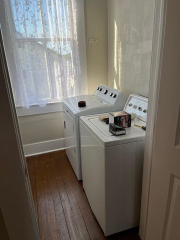 3227 Avenue R, Galveston, TX 77550