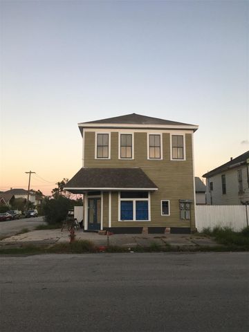 3227 Avenue R, Galveston, TX 77550