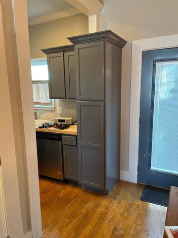 3227 Avenue R, Galveston, TX 77550