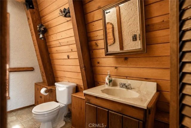 24244 Altdorf, Crestline, CA 92325