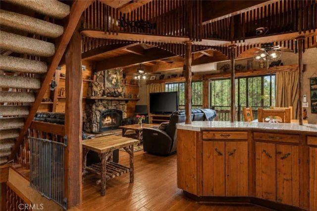24244 Altdorf, Crestline, CA 92325
