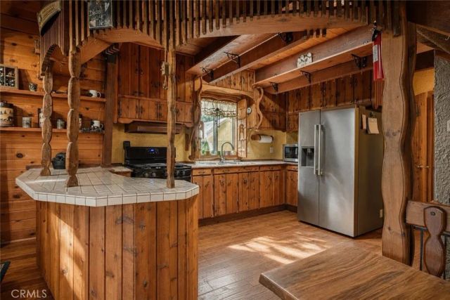 24244 Altdorf, Crestline, CA 92325