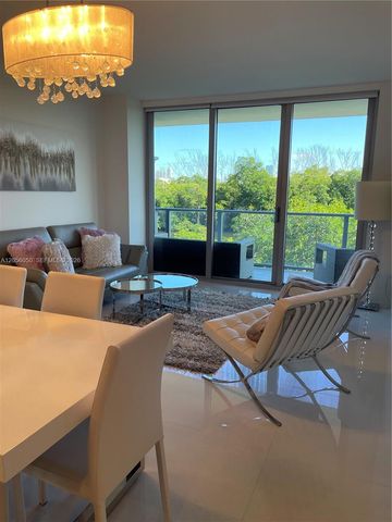 16385 Biscayne Blvd 316, North Miami Beach, FL 33160