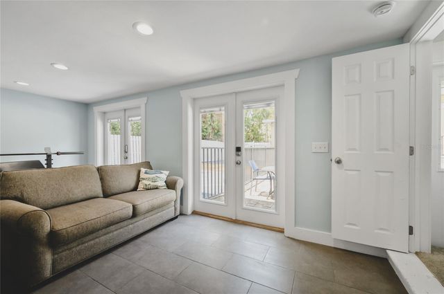 814 S WILLOW AVENUE, Tampa, FL 33606