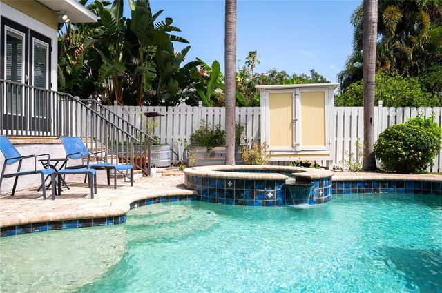 814 S WILLOW AVENUE, Tampa, FL 33606