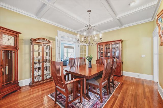 814 S WILLOW AVENUE, Tampa, FL 33606