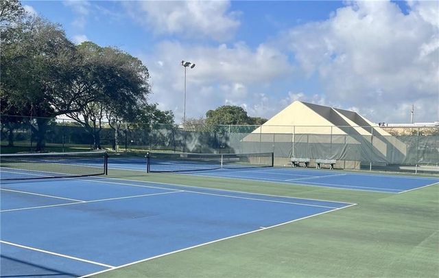 2307 S Cypress Bend Drive 207a, Pompano Beach, FL 33069