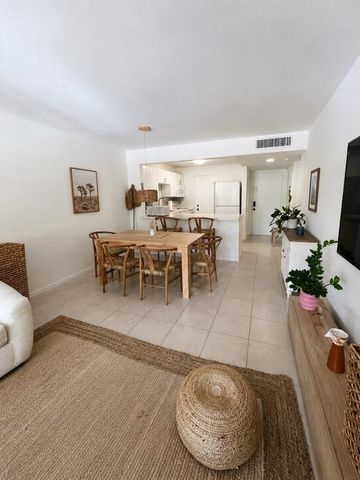 2307 S Cypress Bend Drive 207a, Pompano Beach, FL 33069