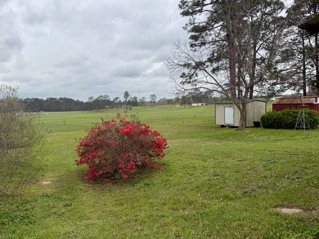 225 Country Club, Leesville, LA 71446