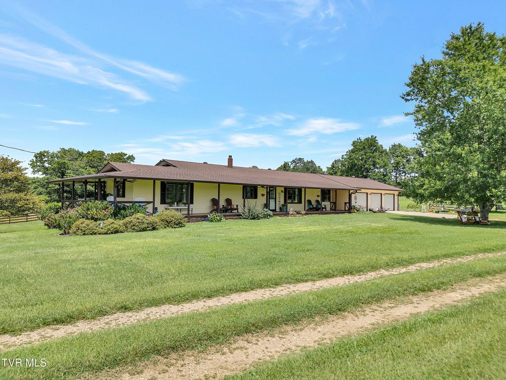 200 Crum Lane, Chuckey, TN 37641