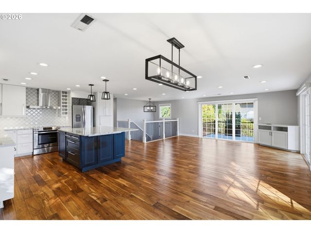 6200 Se RIVERSIDE Dr, Vancouver, WA 98661