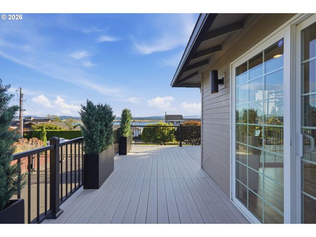 6200 Se RIVERSIDE Dr, Vancouver, WA 98661
