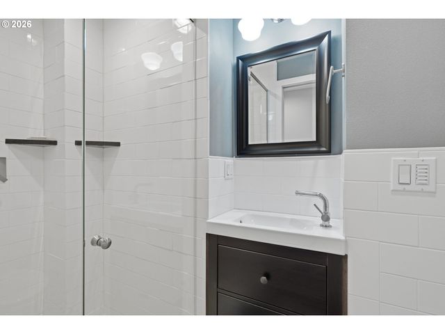 6200 Se RIVERSIDE Dr, Vancouver, WA 98661