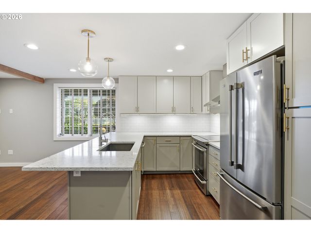 6200 Se RIVERSIDE Dr, Vancouver, WA 98661
