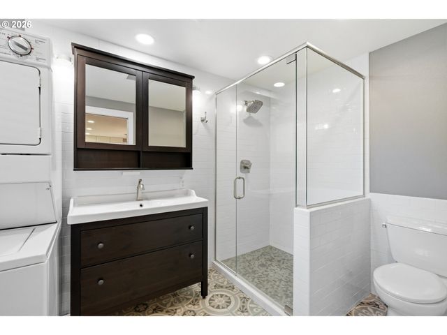 6200 Se RIVERSIDE Dr, Vancouver, WA 98661