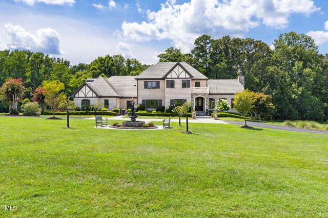707 Walnut Hill Drive, Hillsborough, NC 27278