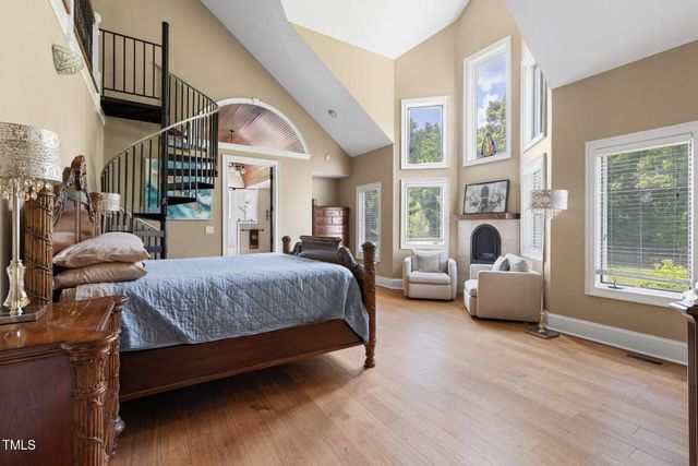 707 Walnut Hill Drive, Hillsborough, NC 27278