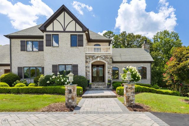 707 Walnut Hill Drive, Hillsborough, NC 27278