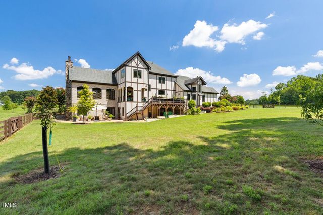 707 Walnut Hill Drive, Hillsborough, NC 27278