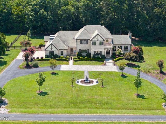 707 Walnut Hill Drive, Hillsborough, NC 27278