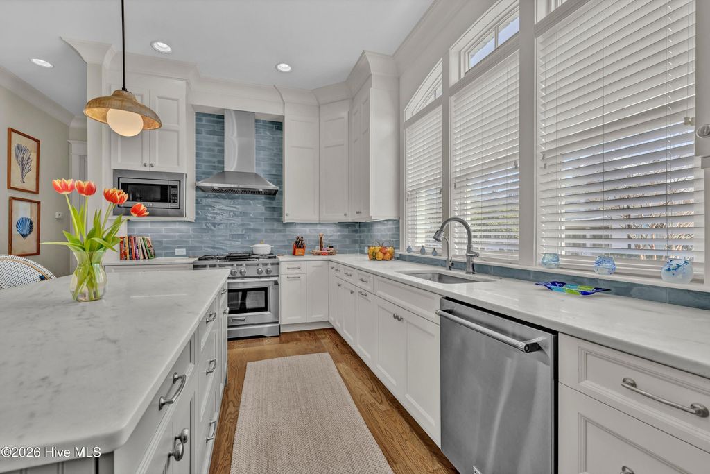 Image 12 of property listing at 5315 Hanahan Drive, Wilmington, NC 28403