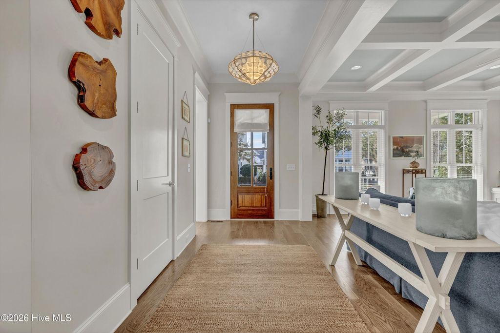 Image 6 of property listing at 5315 Hanahan Drive, Wilmington, NC 28403