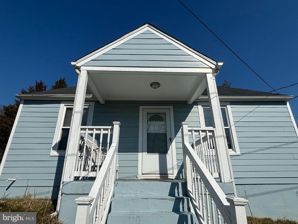 25828 OLD HUNDRED RD, Dickerson, MD 20842