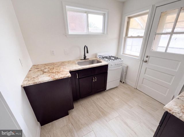 1809 WAKELING ST, Philadelphia, PA 19124