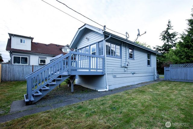 2218 Summit Avenue, Everett, WA 98201