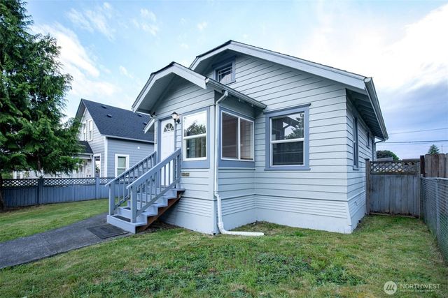 2218 Summit Avenue, Everett, WA 98201