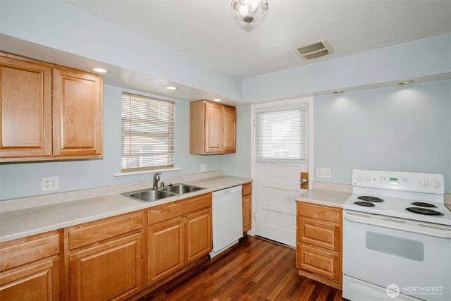 2218 Summit Avenue, Everett, WA 98201