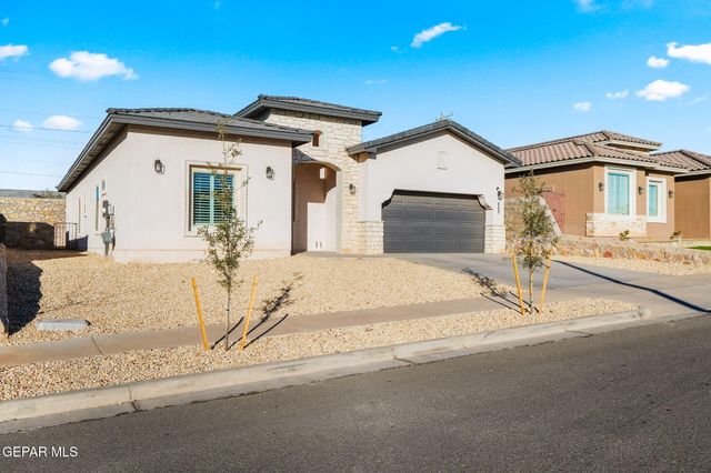 869 Eastwell Drive, Horizon City, TX 79928