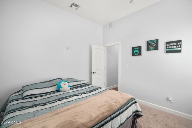 869 Eastwell Drive, Horizon City, TX 79928