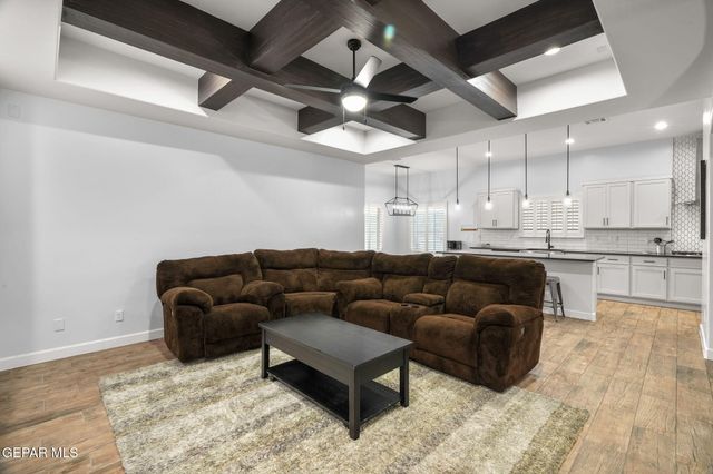 869 Eastwell Drive, Horizon City, TX 79928