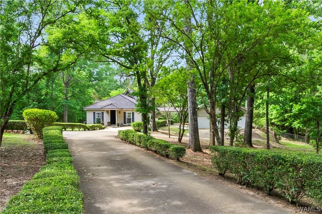 12004 Lary Lake, Northport, AL 35475