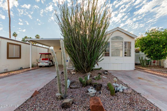 17200 W BELL Road 17, Surprise, AZ 85374