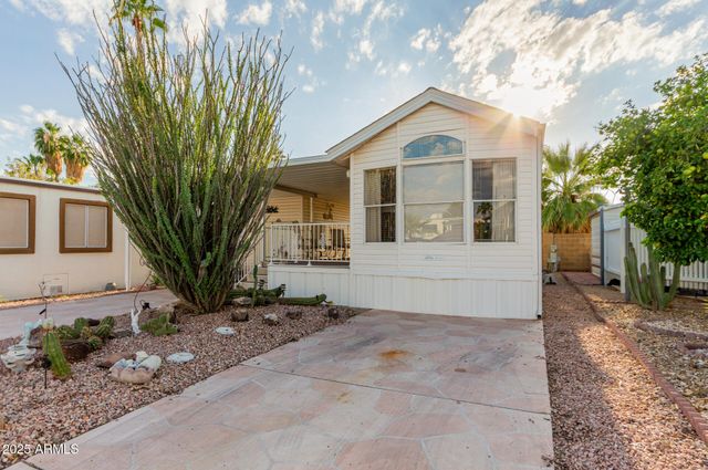 17200 W BELL Road 17, Surprise, AZ 85374