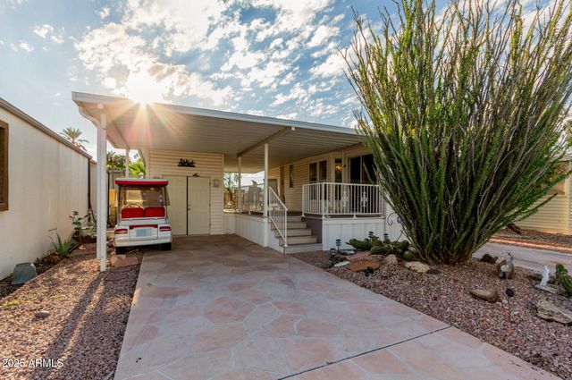 17200 W BELL Road 17, Surprise, AZ 85374