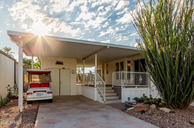 17200 W BELL Road 17, Surprise, AZ 85374