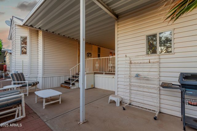 17200 W BELL Road 17, Surprise, AZ 85374