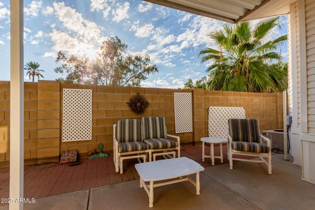 17200 W BELL Road 17, Surprise, AZ 85374