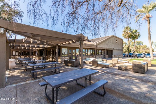 17200 W BELL Road 17, Surprise, AZ 85374