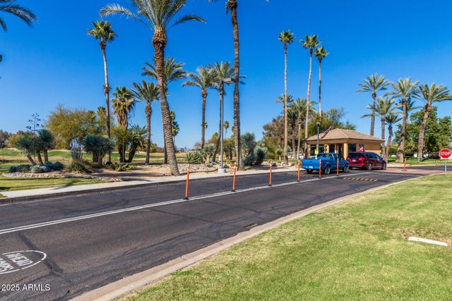 17200 W BELL Road 17, Surprise, AZ 85374