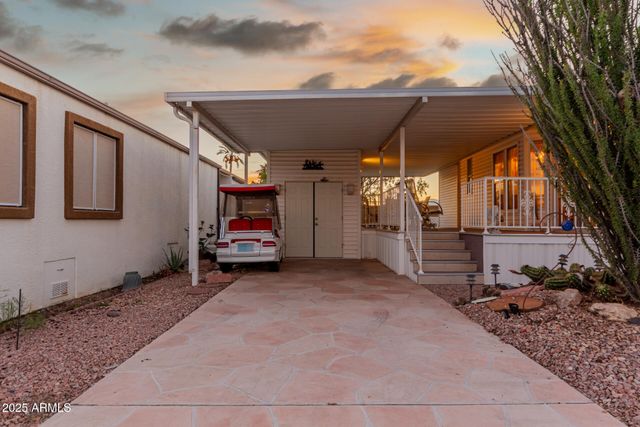 17200 W BELL Road 17, Surprise, AZ 85374